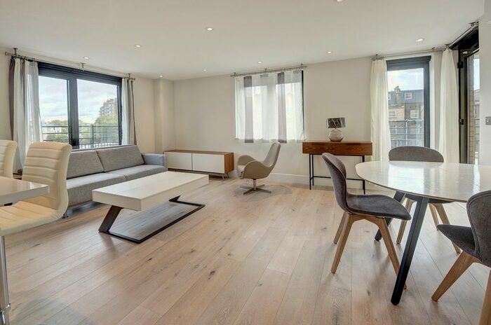 2 Bedroom Flat To Rent In Cromwell Road, London, SW7
