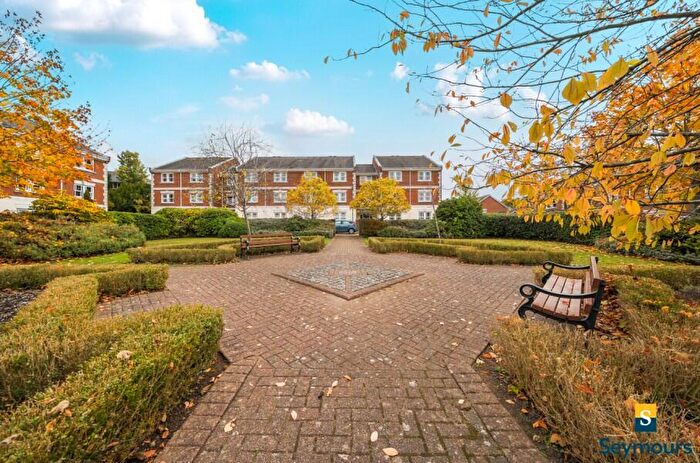 1 Bedroom Flat To Rent In St Lukes Square, Guildford, GU1