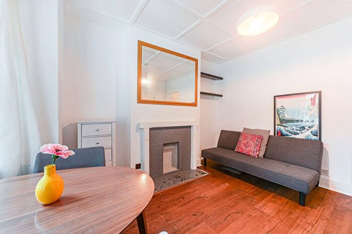 1 Bedroom Flat For Sale In Trundleys Road, Deptford, London, SE8