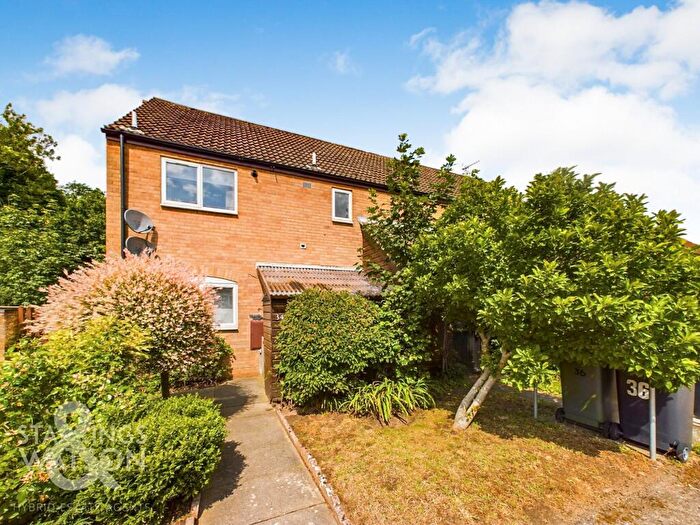 1 Bedroom Flat For Sale In Poplar Close, New Costessey, Norwich, NR5