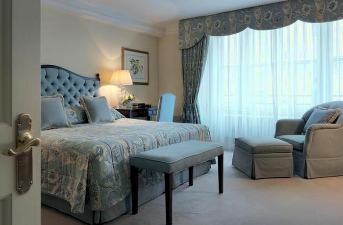 2 Bedroom Flat To Rent In Hyde Park Gate, Kensington, SW7