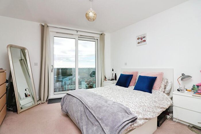 2 Bedroom Flat For Sale In Charrington Place, St Albans, AL1