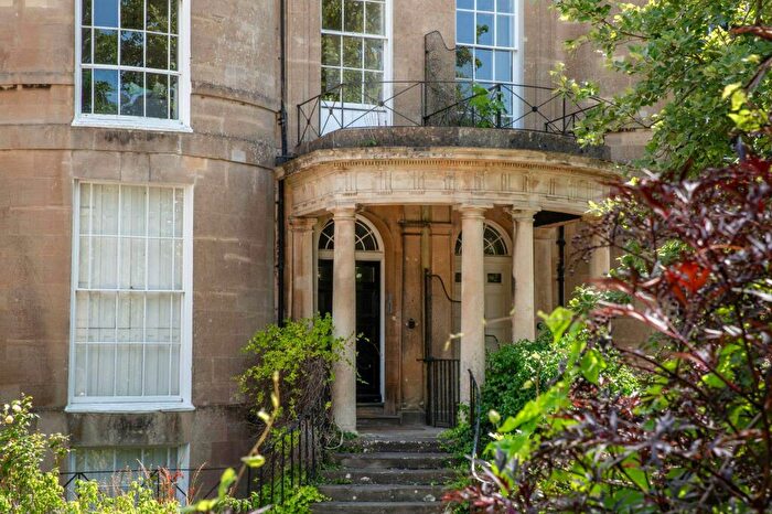 2 Bedroom Apartment To Rent In Cavendish Road, BA1