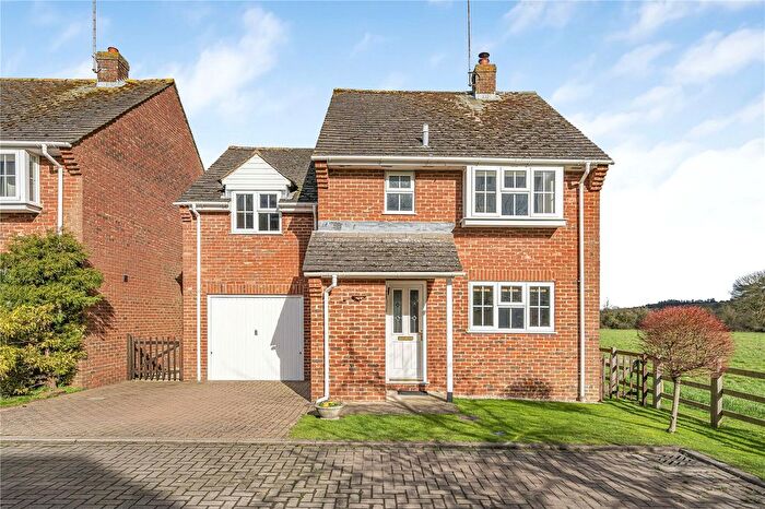 4 Bedroom Detached House For Sale In Dorton, Aylesbury, Buckinghamshire, HP18