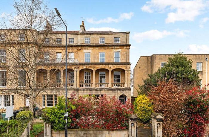 2 Bedroom Flat For Sale In Apsley Road, Clifton, Bristol, BS8