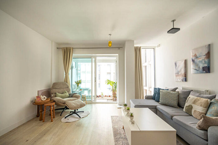 1 Bedroom Flat For Sale In Atelier Point, Jupp Road West, , Stratford, London, E15