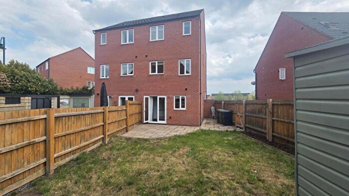 3 Bedroom House To Rent In Shore View, Hampton Hargate, Peterborough, PE7