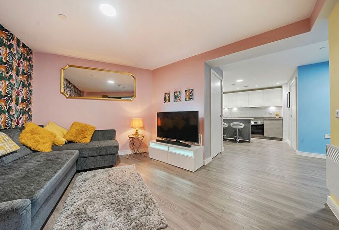 1 Bedroom Flat For Sale In St. Thomas Street, Bristol, Somerset, BS1