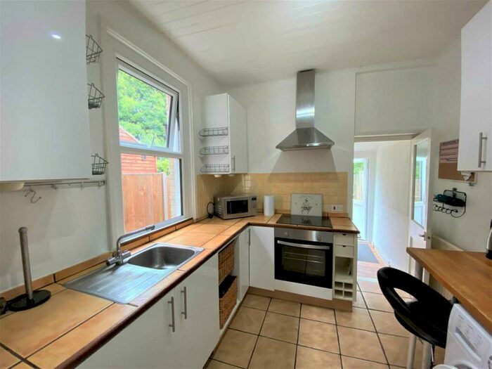 3 Bedroom Terraced House To Rent In Beaconsfield Road, Canterbury, CT2