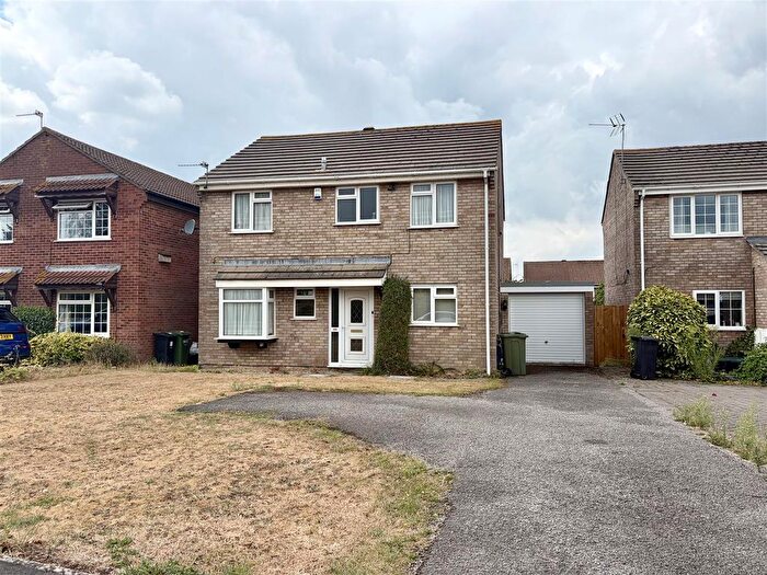 4 Bedroom Detached House For Sale In Ratcliffe Drive, Stoke Gifford, Bristol, BS34