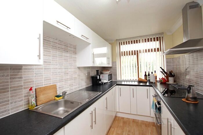 2 Bedroom Flat To Rent In Stanwick Court, Thorpe Road, Peterborough, PE3