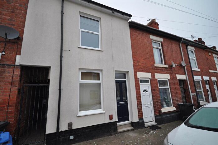 4 Bedroom House To Rent In Spring Street, Derby, DE22
