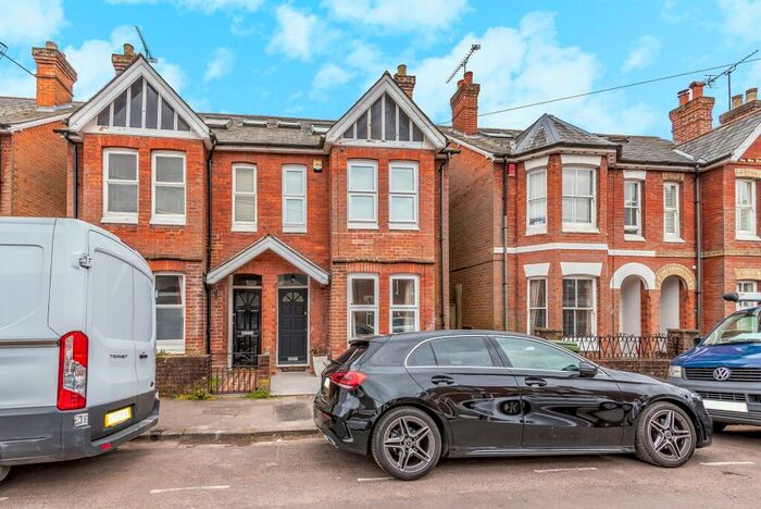 3 Bedroom Semi-Detached House To Rent In Nuns Road, Winchester, SO23