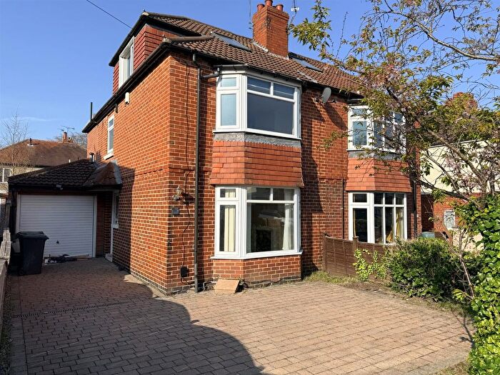 3 Bedroom Semi Detached House To Rent In Moorgarth Avenue, Tadcaster Road, YO24