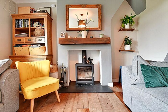 3 Bedroom Terraced House For Sale In Town Lane, Benington, Stevenage, SG2