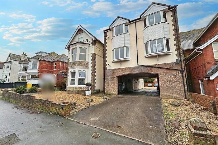 2 Bedroom Flat For Sale In Weymouth, DT4