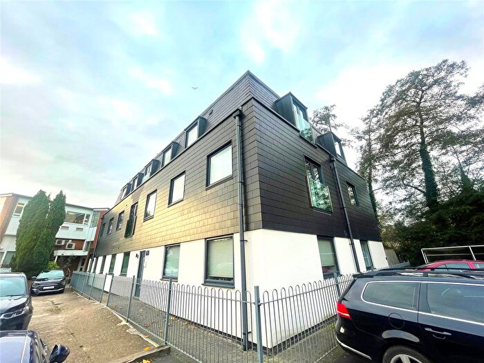 1 Bedroom Flat To Rent In Flambard Way, Godalming, Surrey, GU7