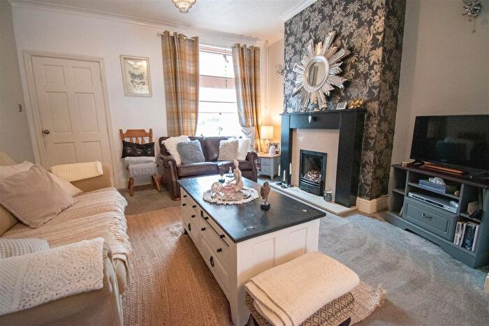 3 Bedroom Terraced House For Sale In Wall Street, Ripley, DE5