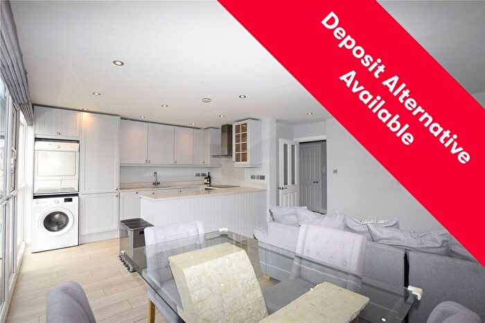 2 Bedroom Flat To Rent In Fryent Close, Kingsbury, London, NW9