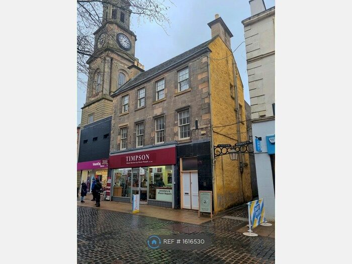 2 Bedroom Maisonette To Rent In High Street, Falkirk, FK1