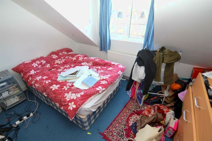 6 Bedroom House To Rent In Rookery Road, Selly Oak, Birmingham, B29