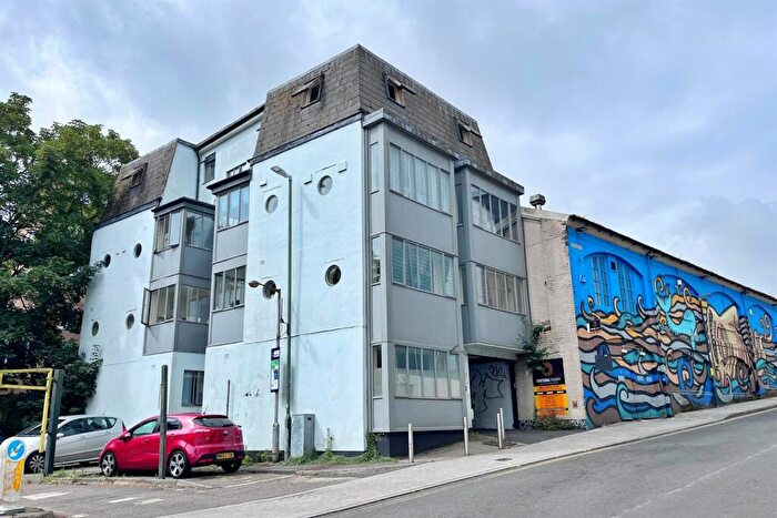 2 Bedroom Flat To Rent In Bournemouth, BH2