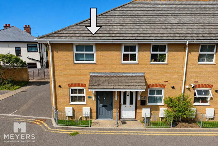 2 Bedroom End Of Terrace House For Sale In Hannington Grove, Bournemouth, BH7