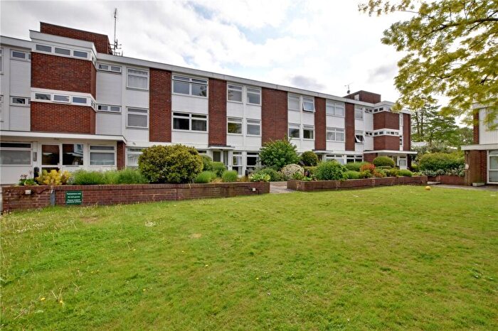 3 Bedroom Apartment For Sale In Sweyn Place, Blackheath, London, SE3