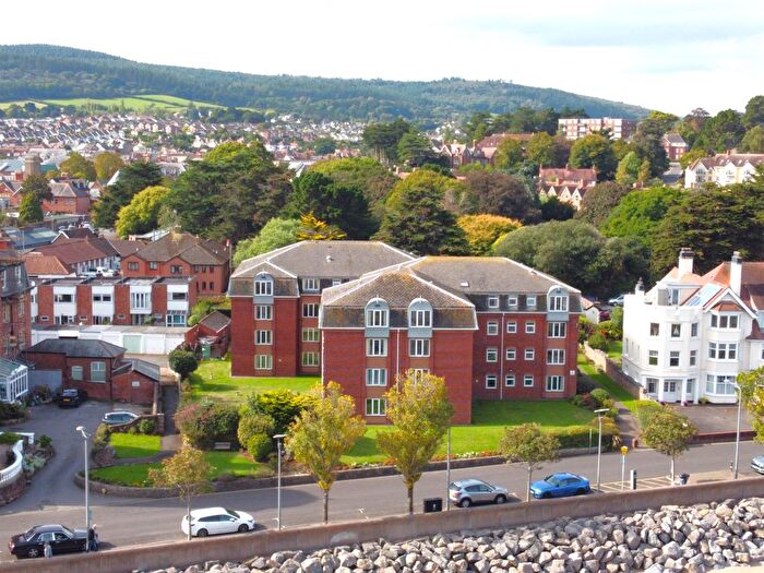2 Bedroom Flat For Sale In North Road, Minehead, TA24