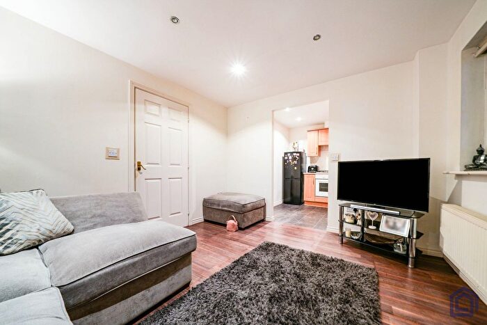 3 Bedroom Flat For Sale In Flat, Ellis Court, Merlin Road, Birkenhead, CH42