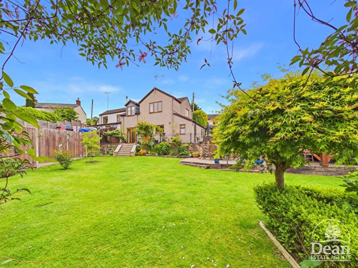 3 Bedroom Cottage For Sale In Peacock Lane, Cinderford, GL14