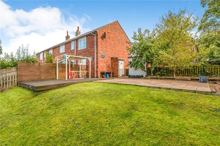 2 Bedroom Apartment For Sale In Midge Hall Close, Burley In Wharfedale, Ilkley, West Yorkshire, LS29