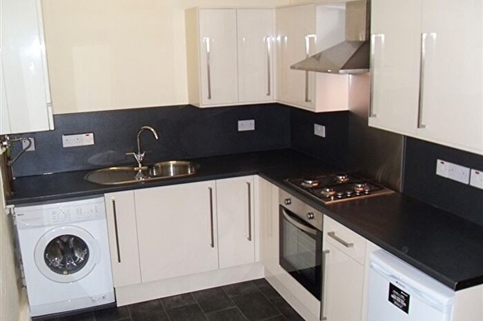 2 Bedroom End Of Terrace House To Rent In St Heliers Road, Northfield, Birmingham, B31