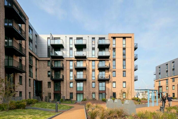 2 Bedroom Flat To Rent In Lockside Lane, Salford, M5