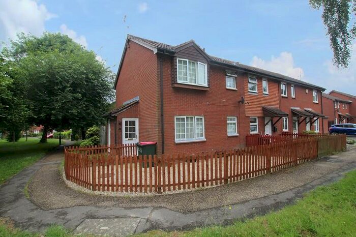 1 Bedroom End Of Terrace House To Rent In St. Aubin Close, Crawley, West Sussex., RH11
