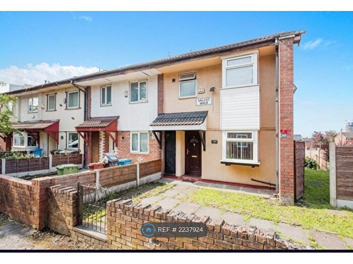 3 Bedroom End Of Terrace House To Rent In Salcot Walk, Manchester, M40