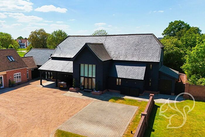 4 Bedroom Detached House For Sale In Old Lodge Court, Chelmsford, CM1