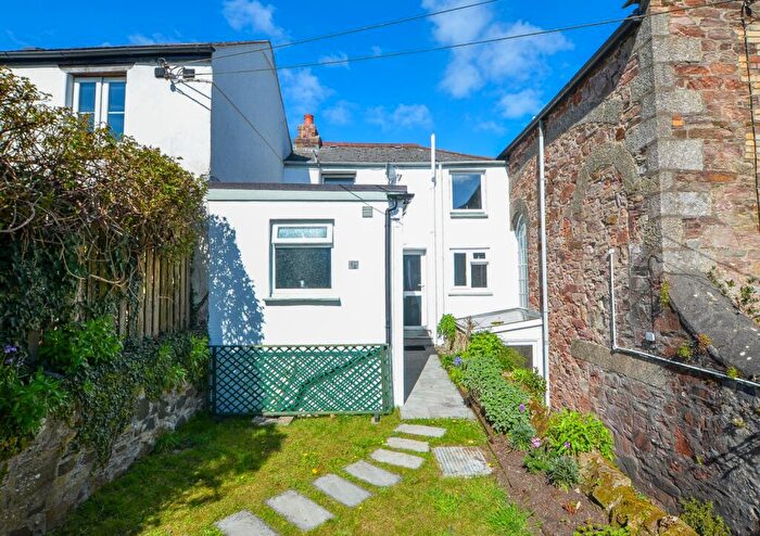 2 Bedroom Cottage For Sale In King's Street, Lostwithiel, PL22