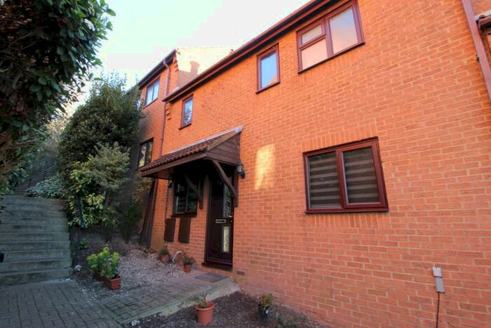 2 Bedroom Semi-Detached House To Rent In Wyatt Close, High Wycombe, HP13