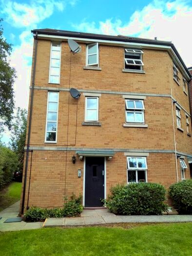 2 Bedroom Flat To Rent In 11 Bridge Farm Walk, Mangotsfield, Bristol BS16