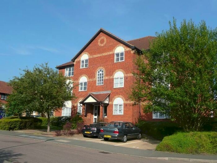 1 Bedroom Flat To Rent In Columbus Gardens, Northwood, HA6