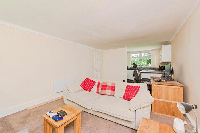 1 Bedroom Flat For Sale In Pages Close, Sutton Coldfield, B75