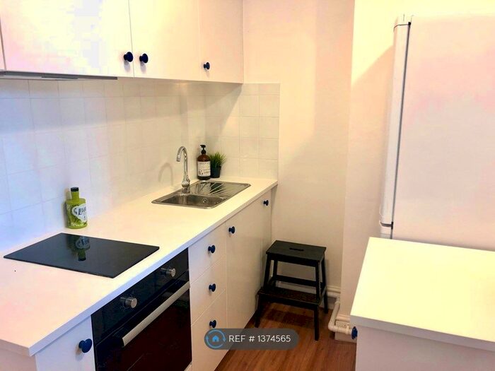 1 Bedroom Flat To Rent In Nantwich Road, Crewe, CW2