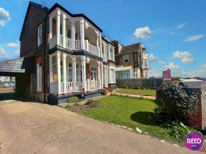 2 Bedroom Apartment To Rent In Chalkwell Esplanade, Westcliff On Sea, SS0