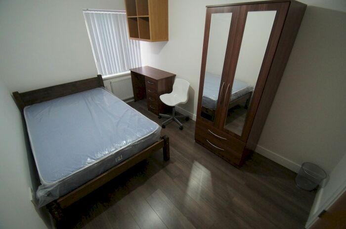 5 Bedroom Terraced House To Rent In Severn Road, Coventry, CV1