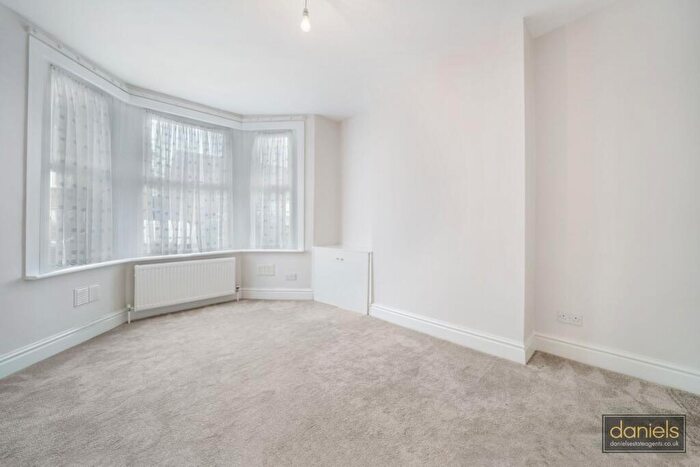 2 Bedroom Flat For Sale In Fortune Gate Road, Harlesden, London, NW10
