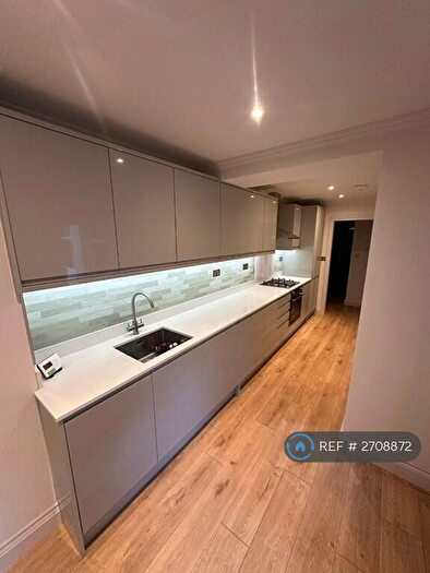 2 Bedroom Flat To Rent In Northwood Road, London, N6