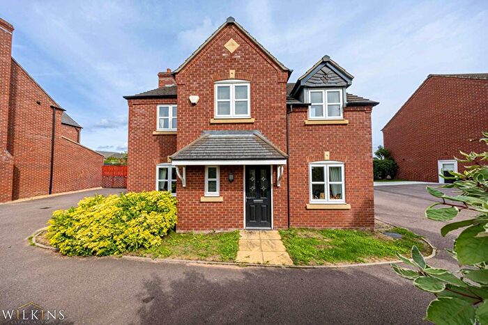 4 Bedroom Detached House For Sale In Tamworth Road, Two Gates, Tamworth, Staffordshire, B77