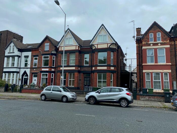 3 Bedroom Flat To Rent In Park Road East, Birkenhead, CH41