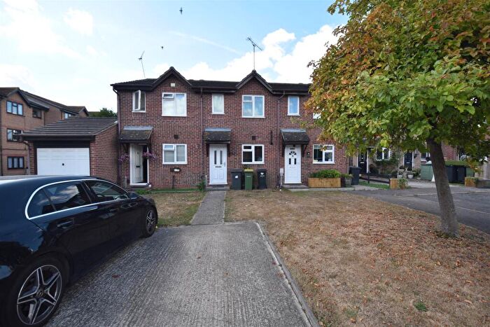 2 Bedroom Terraced House For Sale In Parklands, Rochford, SS4